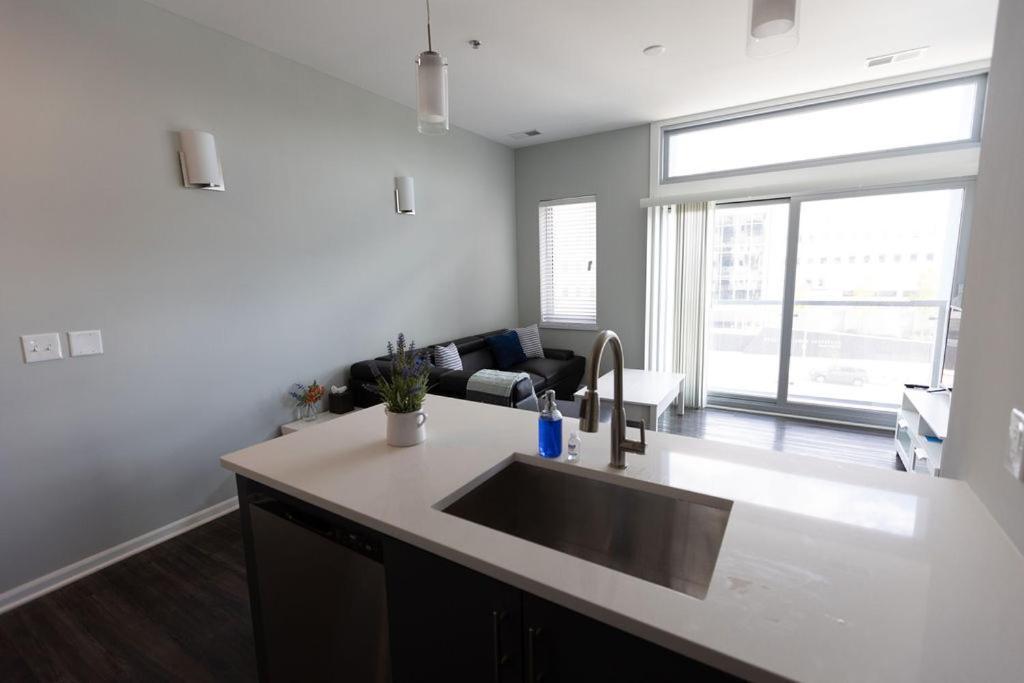 Downtown Kansas City Apt - All The Amenities Buitenkant foto
