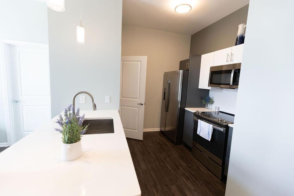 Downtown Kansas City Apt - All The Amenities Buitenkant foto